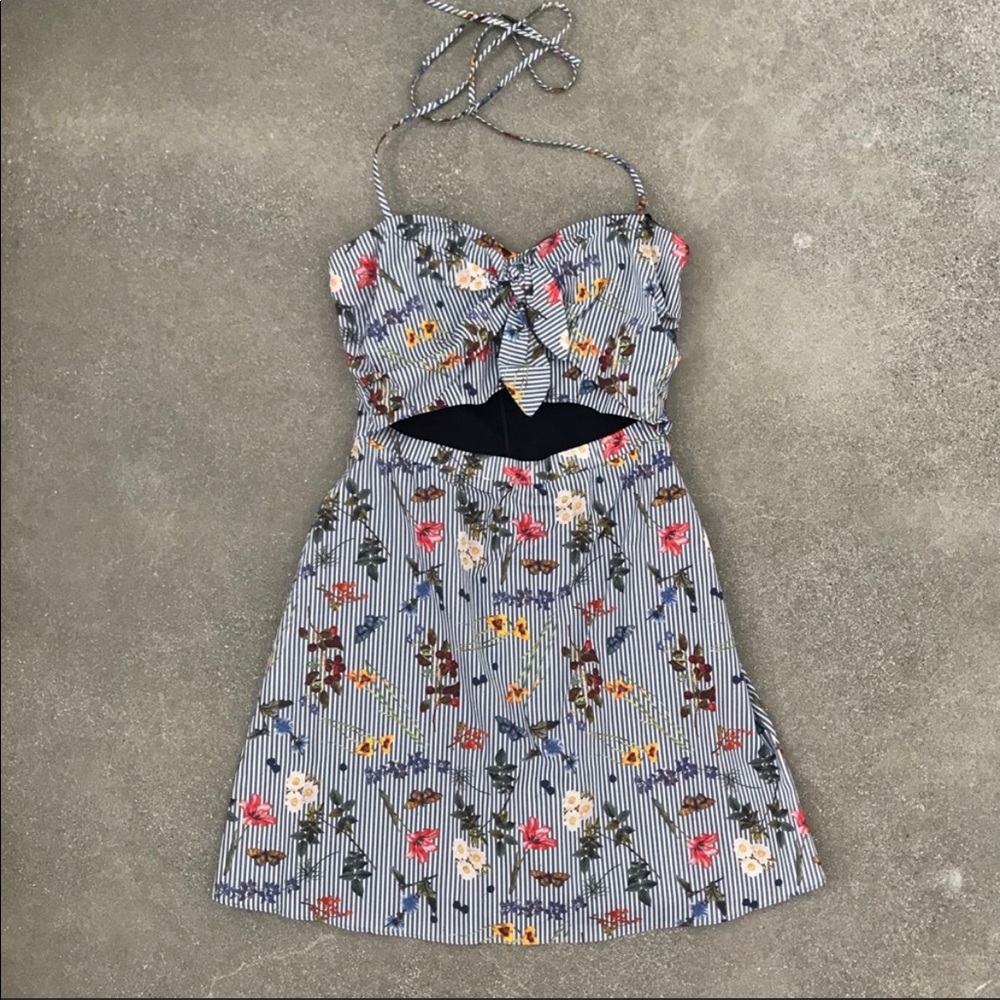 Bailey/44 Floral with Butterflies